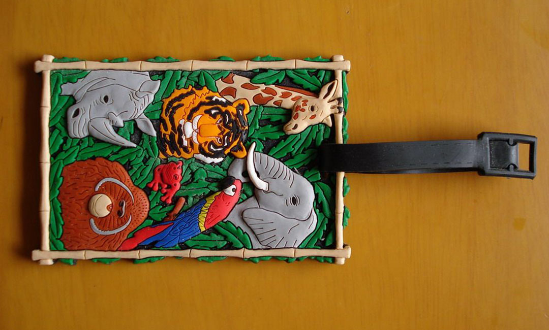 阿坝博尼箱包CMS网站开发案例